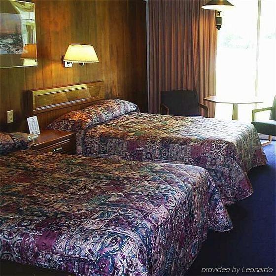 סטרונגסוויל Kings Inn Cleveland חדר תמונה